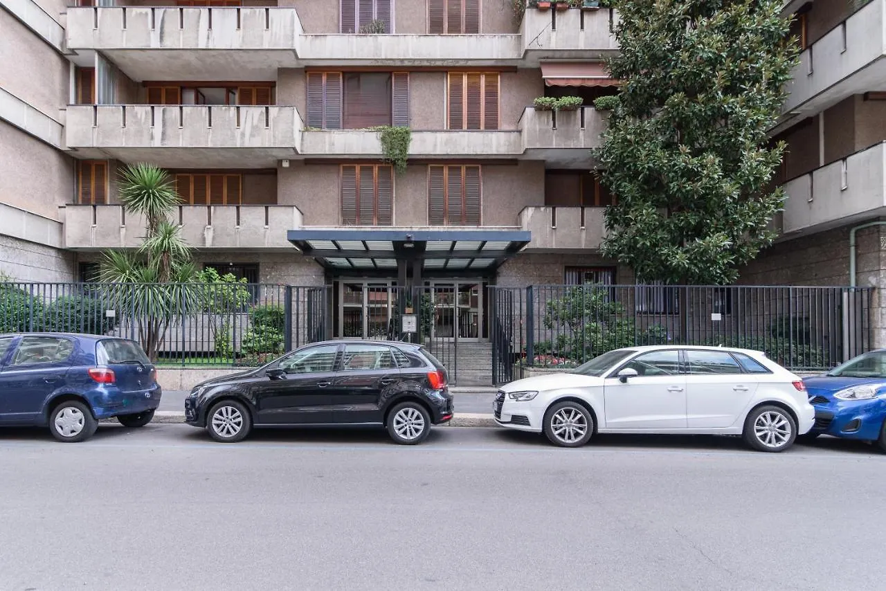Altido Superb Flat With Home Office Near Dateo Station Milan 0*,